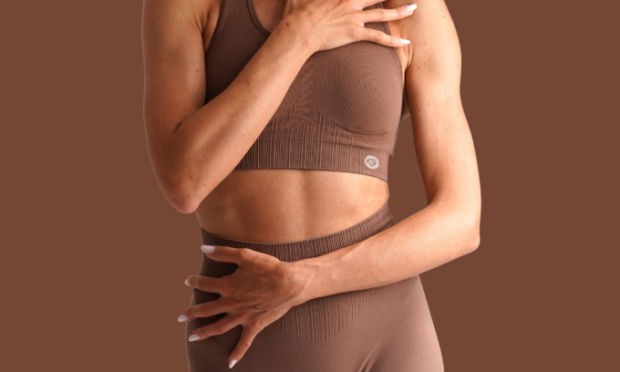 The Dancer Behind the Mirror (Dancer's journal)